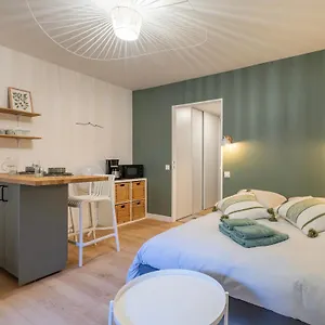 La Pitcholine, Avec Balcon Au Vieux Port Marseille